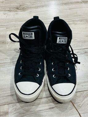 Converse Black Sneaker with White Size Label
